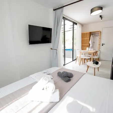 Apartment Grand Relax 2 *